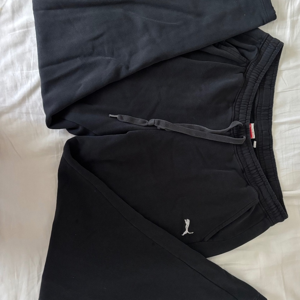 Black Puma sweatpants